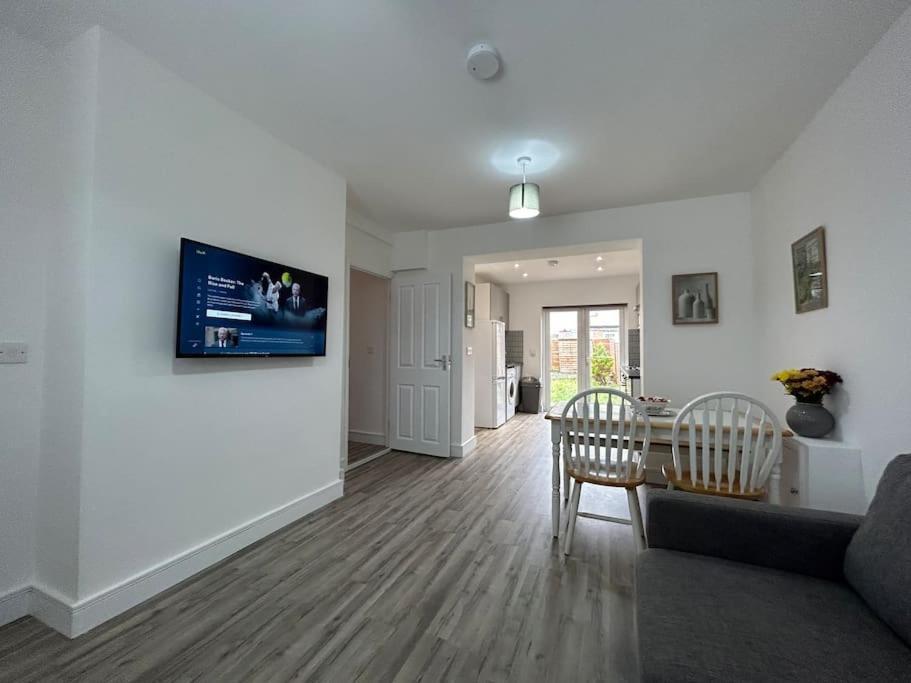 엔필드 Bali Bliss Garden Flat With Parking 아파트 외부 사진