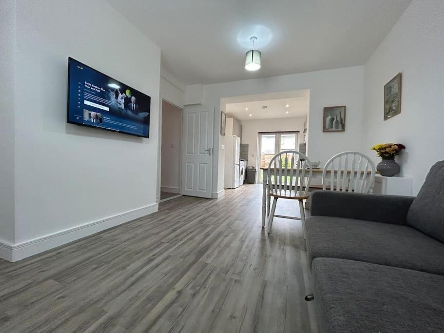 엔필드 Bali Bliss Garden Flat With Parking 아파트 외부 사진