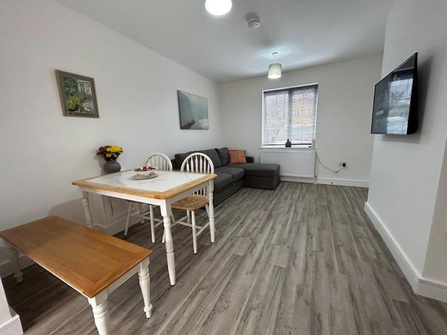 엔필드 Bali Bliss Garden Flat With Parking 아파트 외부 사진